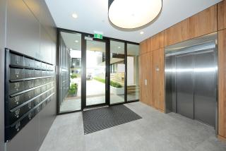 Relax and Unwind - Central City Hideaway with Carpark - Christchurch - 2