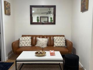 Designer 2 Rooms Modern Luxury Pad - Massapequa - 2