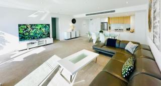 Prima Tower- Penthouse Style Super-sized Apartment with Stunning Views - 6
