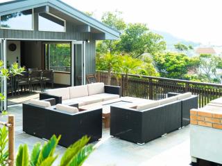 Monterey House by SANA - 6