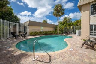 Village Breeze - Heated Pool, Private Patio, Village and Beach! - Siesta Key - 9