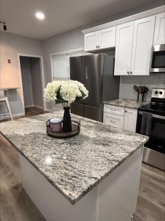 Stylish 5-bedroom near Downtown Providence & Providence College - Providence - 5