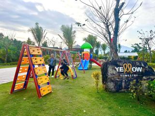 Yellow Homestay - - 0