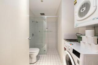 Chic Apartment in Heart of Adelaide - 1