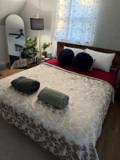 Elegantly Charming Long Island Stay - Farmingdale - 4