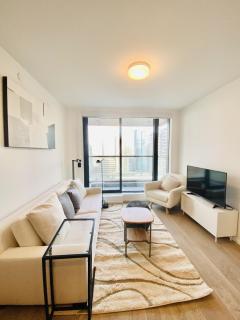 Brand New Luxury 1 bedroom Condo in Downtown Vancouver - Vancouver - 2