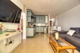 Lovely 2-Bed Apartment & jacuzzi Terrace & pool - Playa Fañabe - 7