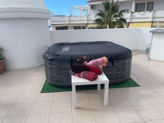 Lovely 2-Bed Apartment & jacuzzi Terrace & pool - Playa Fañabe - 3