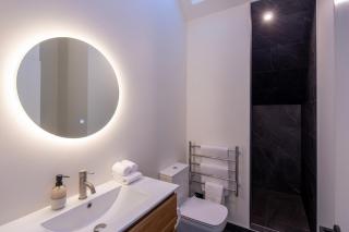 Stylish & Modern Home, Mountain View, Free WI-FI - 5