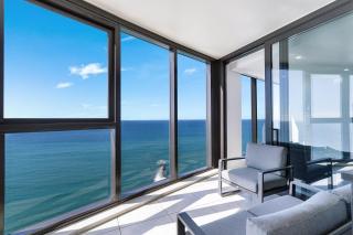 Ocean Suites Surfers Paradise - Gold Coast - 9
