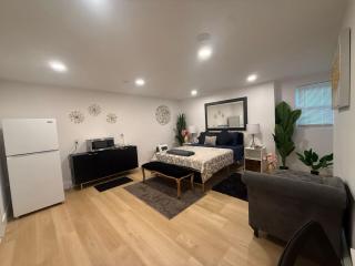 Elegant Urban Haven in Long Island - Massapequa - 0
