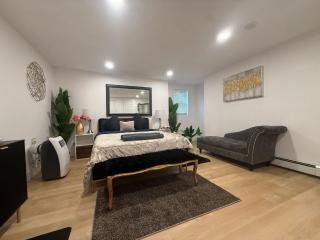 Elegant Urban Haven in Long Island - Massapequa - 4