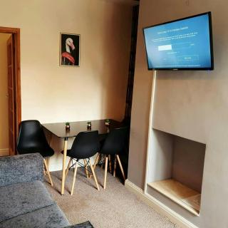 Comfortable House in Stoke - Stoke-on-Trent - 9