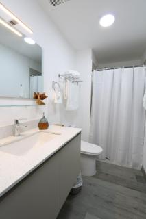 Lovely comfy studio in the city, with AC - San José - 4