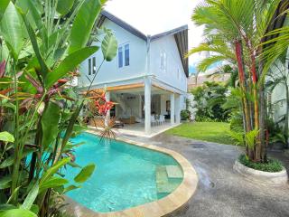 Fabulous Modern 3 br. Villa in Seminyak Large Pool - Seminyak - 9