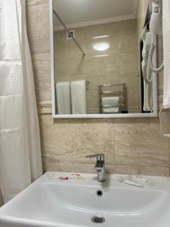 Business Hotel Almaty - Almaty - 8