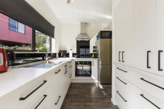 Tahunanui Shoreside - Nelson Holiday Home - Nelson - 2