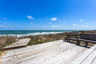 6002 Cedar Sandcastle Semi-Oceanfront Hot Tub - Nags Head - 3