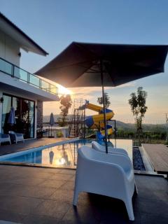 S HOUSE POOLVILLA Khaoyai - - 5
