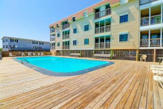 AV2D By the Sea Oceanfront Community Pool - Nags Head - 8