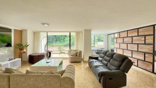 4br 240 M Pool Next To El Tesoro Mall - Medellín - 3