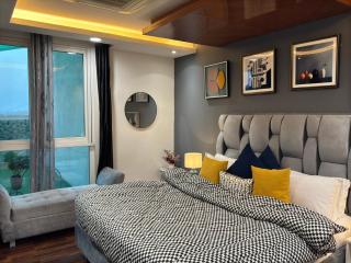Luxury Apartments In Gold Crest With Skyline Views - DHA Lahore - Lahore - 1