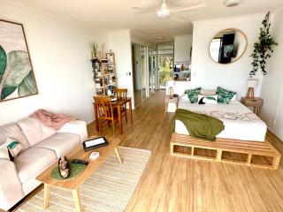 Island Views - Airlie Beach - 6