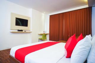 Super OYO Collection O 166 Hotel Princess - Palembang - 5