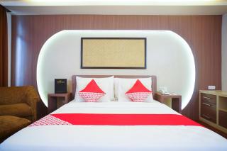 Super OYO Collection O 166 Hotel Princess - Palembang - 7