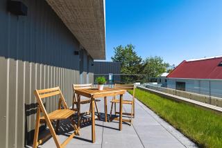 Your Perfect Oasis with Large Porch & Scenic Views - Reykjavík - 4