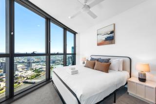 Queens Wharf - Luxe 3BR with Stunning View & Parking - Brisbane - 3