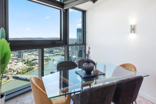 Queens Wharf - Luxe 3BR with Stunning View & Parking - Brisbane - 4