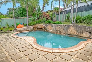 Sunny Pool Access Home for Family - - 9