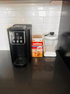 Downtown Dallas Apartment with Pool Gym and King Size Bed - 4