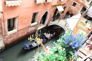 Charming canal view San Marco apartment - Venice - 9