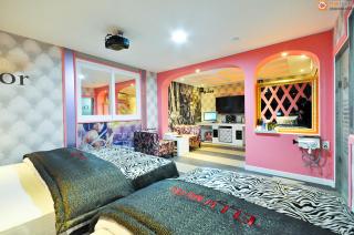 Elly Motel - - 5