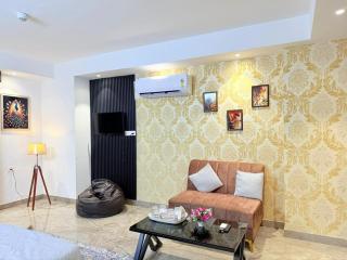 The Escape of Paradise - Zirakpur - 9