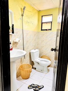 Luxury 3BR Apartment Near KarachiAirport,MalirCant - 2