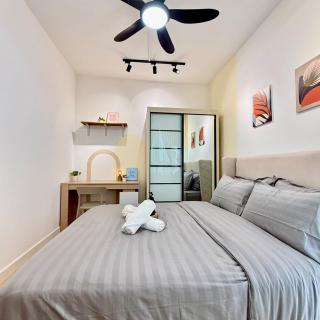 30 Off I Premium 2BR Muji Suite - 3