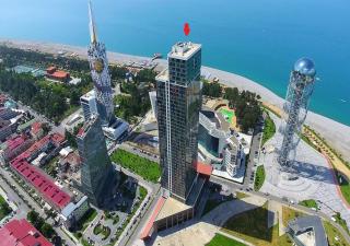 Three-room apartment in the center of Batumi, 100 meters from the sea, Porta Tower - Batumi - 0