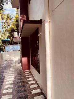 Skye by livNstay - Trivandrum - 9