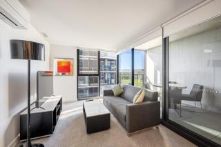 Self-Contained Apartment in Woden By Serain - Phillip - 7