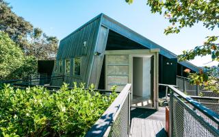 Te Kereru, Onetangi - - 9