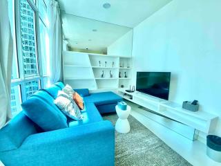 Straits Garden Suites #Pool with view #Seaview and bridge view #Georgetown #3pax #2BR2bath #1Queen 1Single #Quality well maintained #Private host - 3