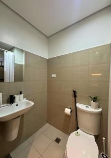 Tom's Place - Manila - 5