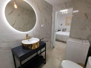 Stylish 2 Bedroom Bungalow By Pride Holiday Rentals - Maspalomas - 4