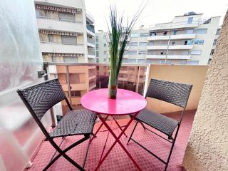 Soleil- 4 pers Hyper centre Plage - 2 min - Terrasse - Saint-Raphaël - 8