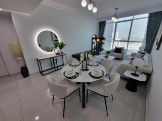 Majestic Tower - Dubai - 1