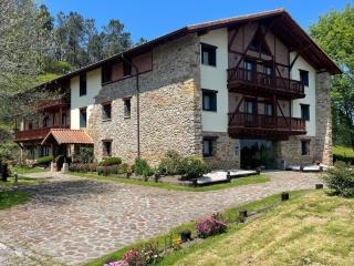 Hotel-Apartamento Rural Atxurra - Bermeo - 0