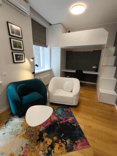 Quiet Loft studio apartment with AC Top location NEW - Rīga - 0